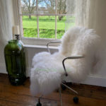 140cm Sheepskin Rug 100% Natural Wool Handmade White/Ivory