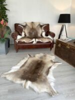 Scandinavian Reindeer rug 100% Natural very soft and fluffy Variations of sizes - Image 4