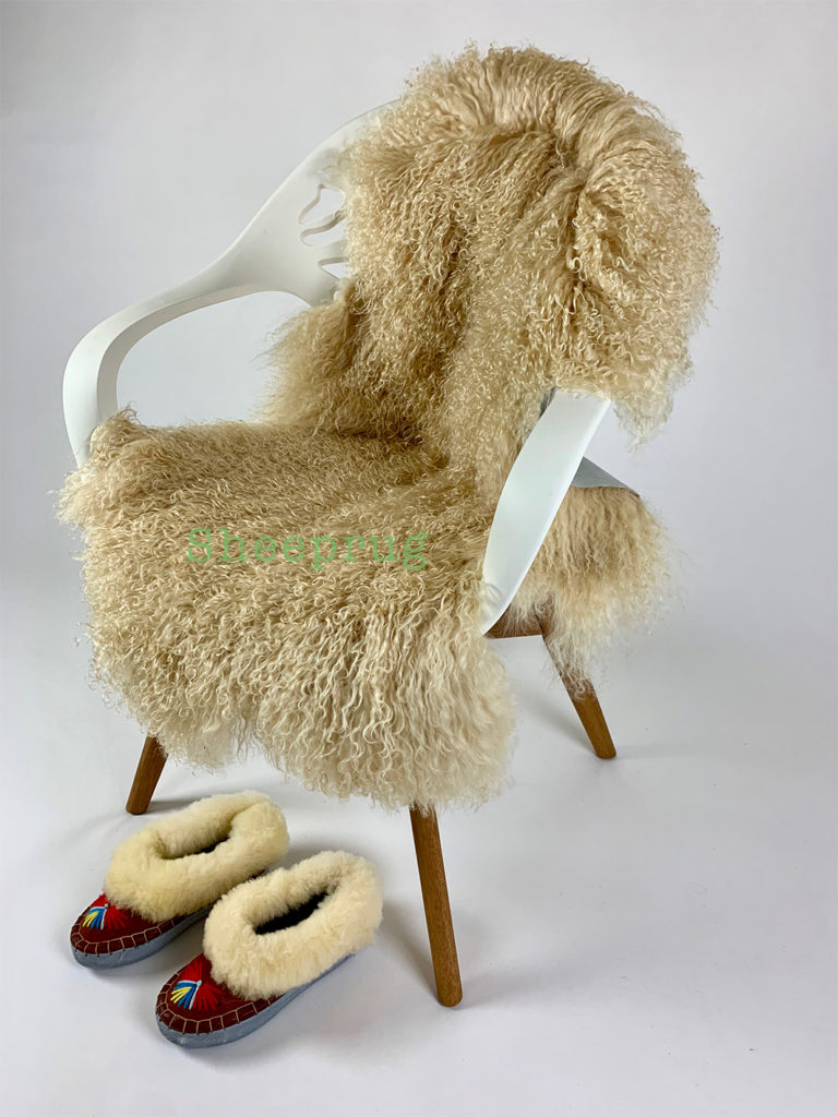Ivory / Cream Tibetan Sheepskin fur rug 100 Natural wool Sheeprug