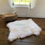 White Sheepskin rug 100% Natural Wool very Soft and Furry made of British Sheep