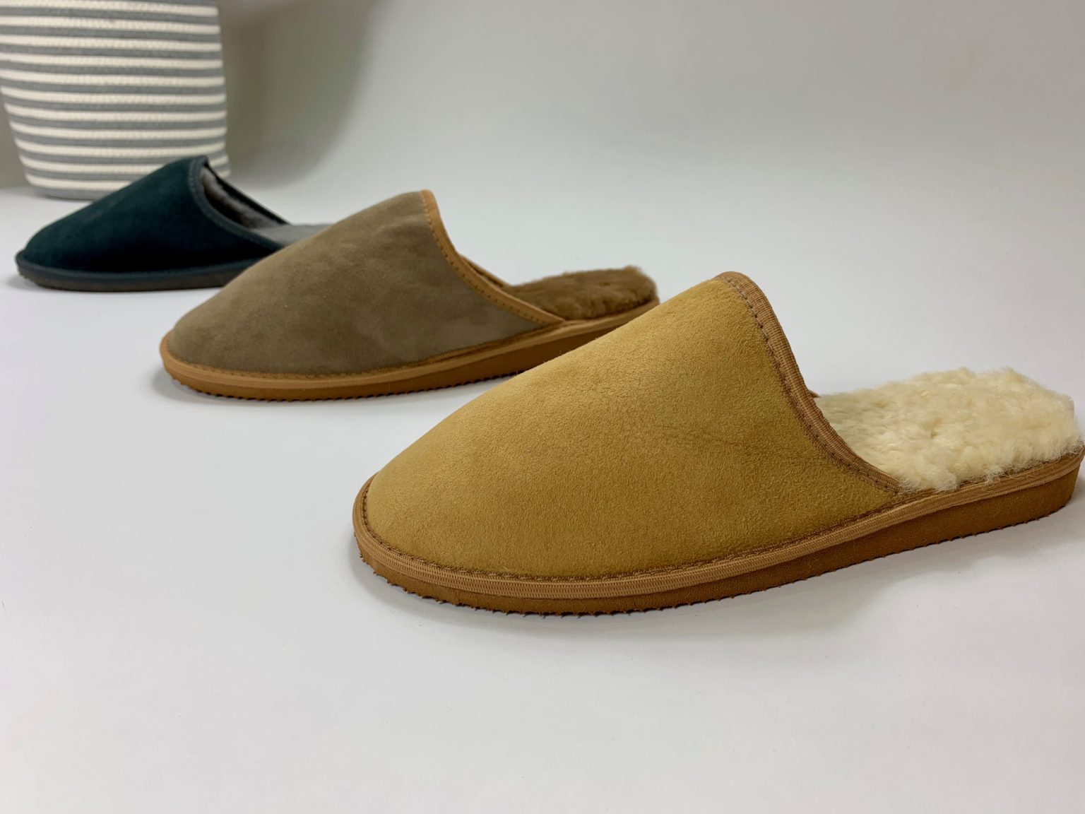 mens sheepskin clogs
