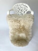 Oyster Sheepskin rug 100% Natural Wool Made of New Zealand Sheep - Image 3