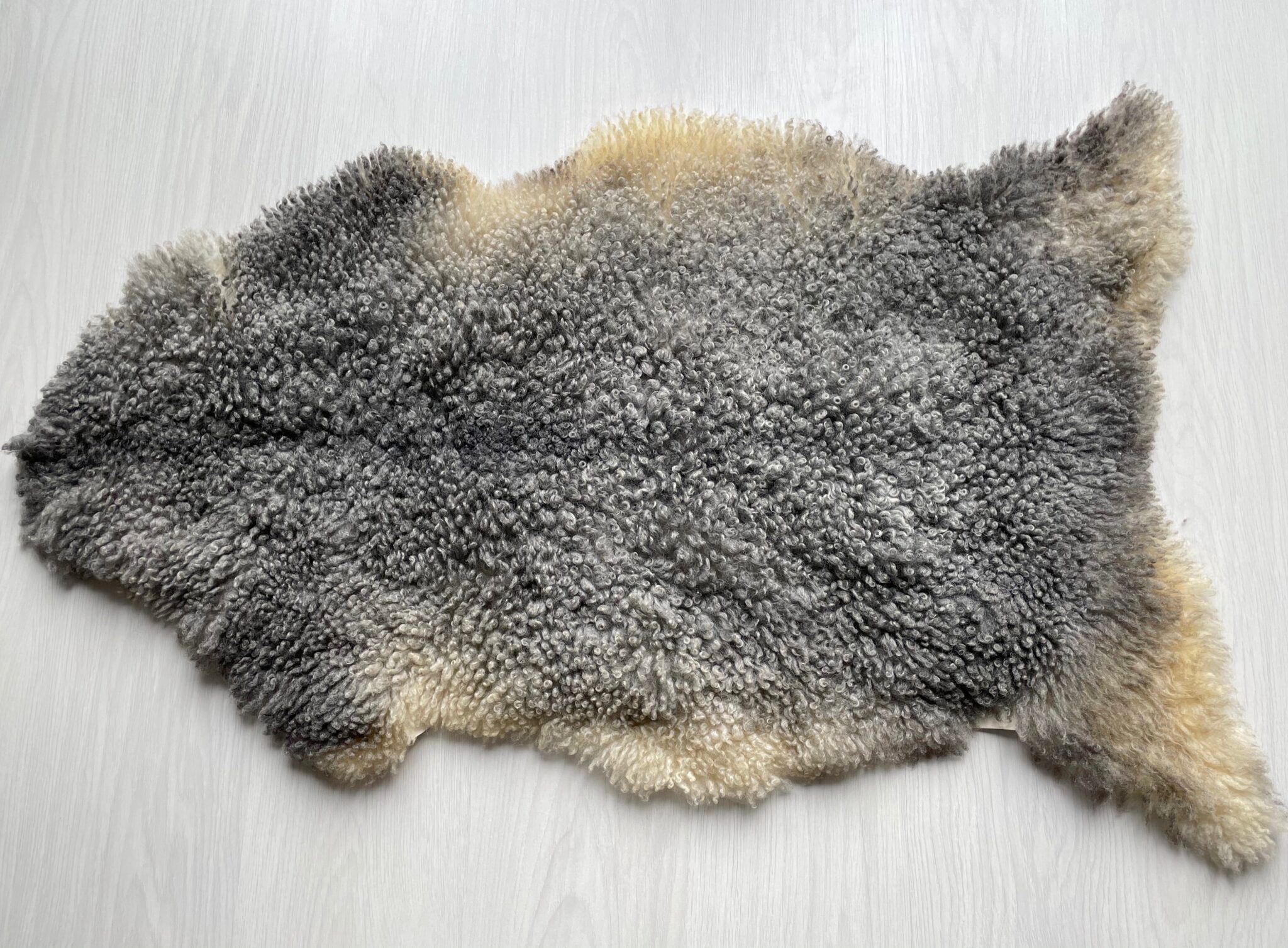 Gotland Sheepskin Rug 100 Natural with unique curly fur No 202102