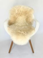 Champagne/Ivory Sheepskin rug 100% Natural Wool Made of New Zealand Sheep - Image 2