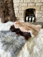 New Zealand Brown Tip / Wolf Sheepskin rug 100% Natural - Image 2